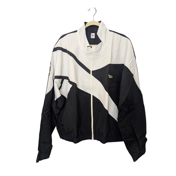 Reebok Vector Track Jacket Oversize Cropped Women Size 4X 26-28 Black White NEW - Picture 1 of 9